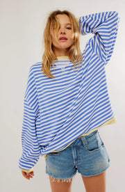Felpa oversize Mila – Felpa comoda con righe classiche e dettagli a contrasto