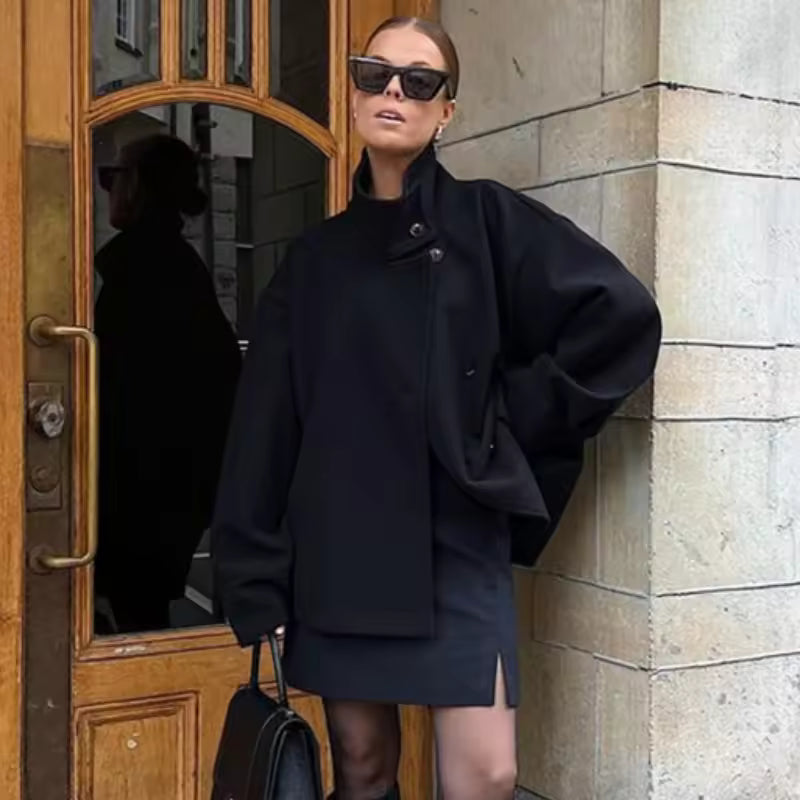 Elise Korte Damesjas – Elegant, Comfortabel en Veelzijdig met Dubbele Knopenrij