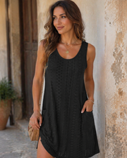 Vestido de Verano Joanna para Mujer – Vestido Sin Mangas con Ojetes, Bolsillos, Corte Fluido y Estilo Casual