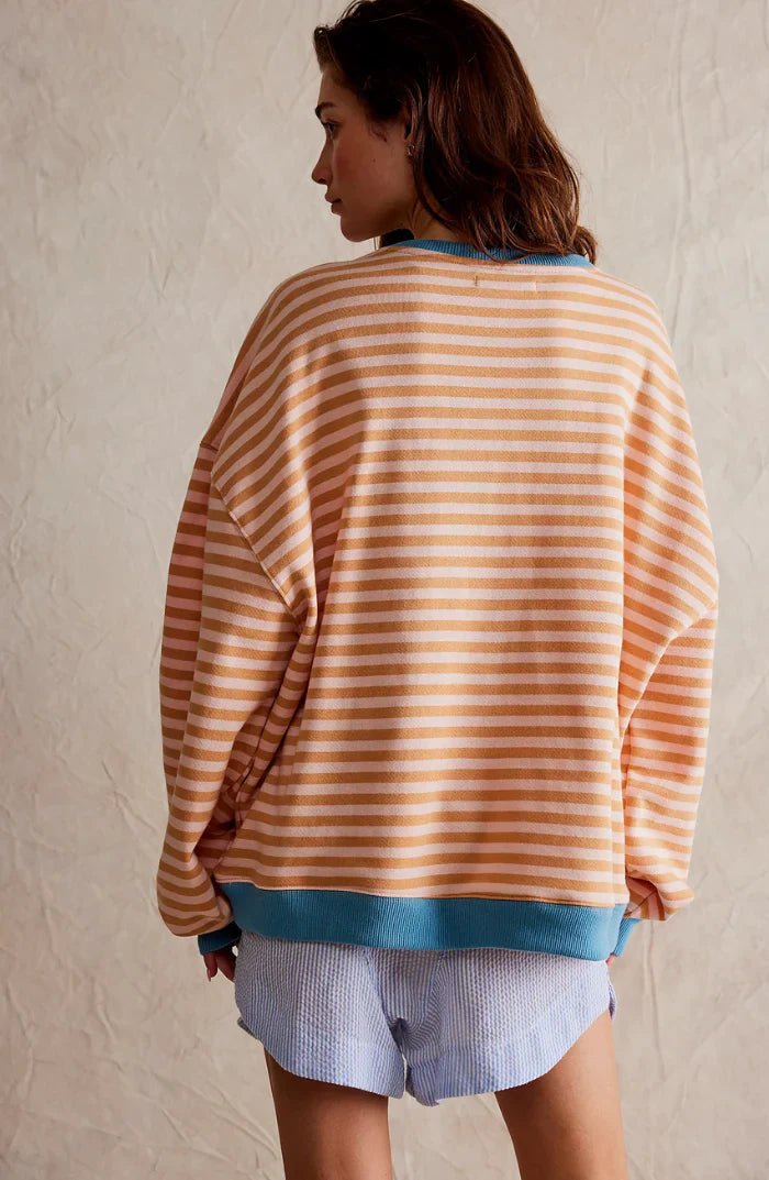 Felpa oversize Mila – Felpa comoda con righe classiche e dettagli a contrasto
