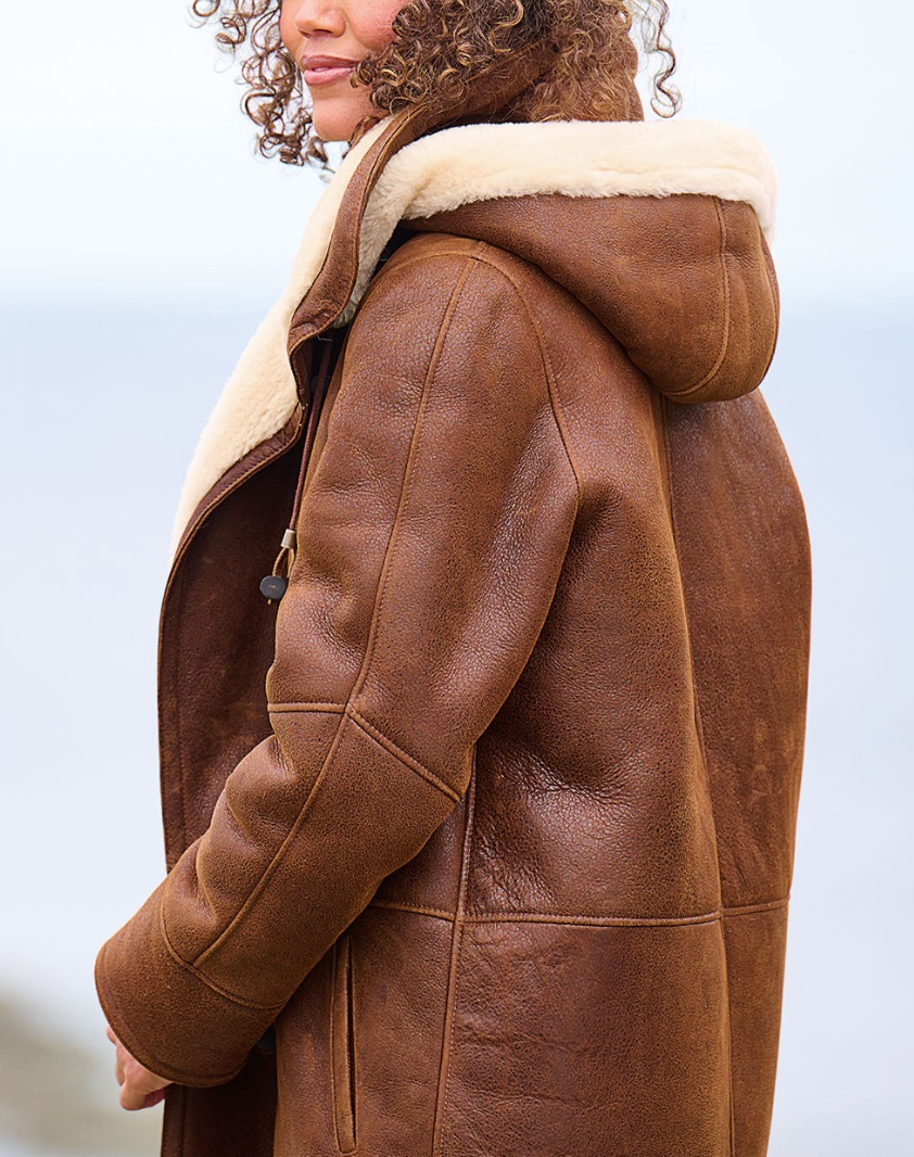 Leia Damen Kapuzenmantel – Warm, leger & elegant für Wintertage