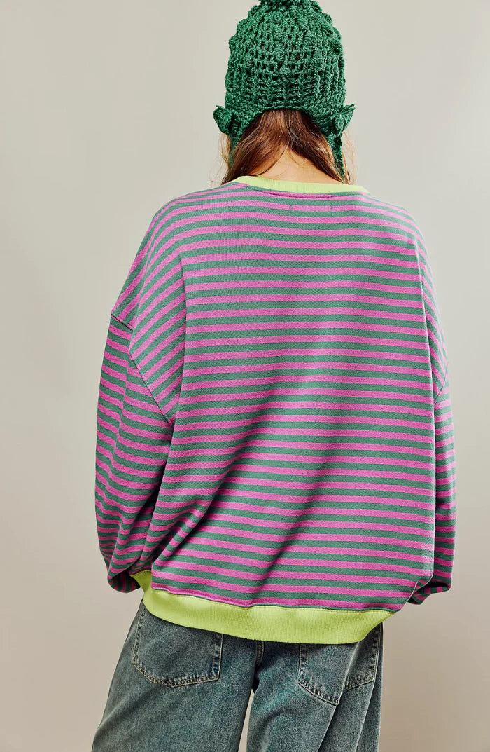 Felpa oversize Mila – Felpa comoda con righe classiche e dettagli a contrasto