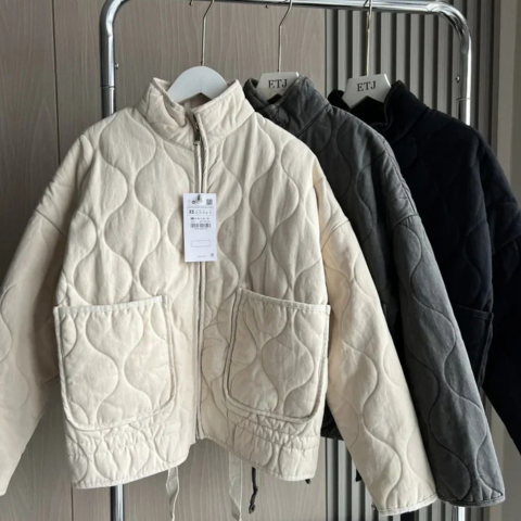 Sadie prošívaná bunda dámská – teplý a pohodlný kabát v moderním stylu