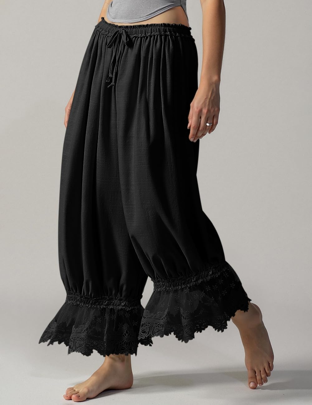 Tyra Pantalon Damă Vintage – Bloomer din In cu Dantelă, Croială Largă cu Volane, Vară Șic