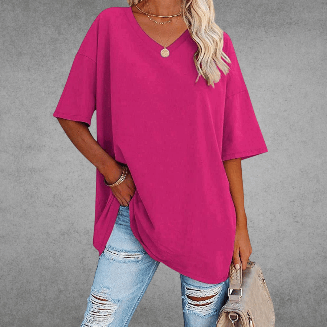 Design a comfort di t-shirt oversize ninon con un collare V & Fabric leggero e traspirante