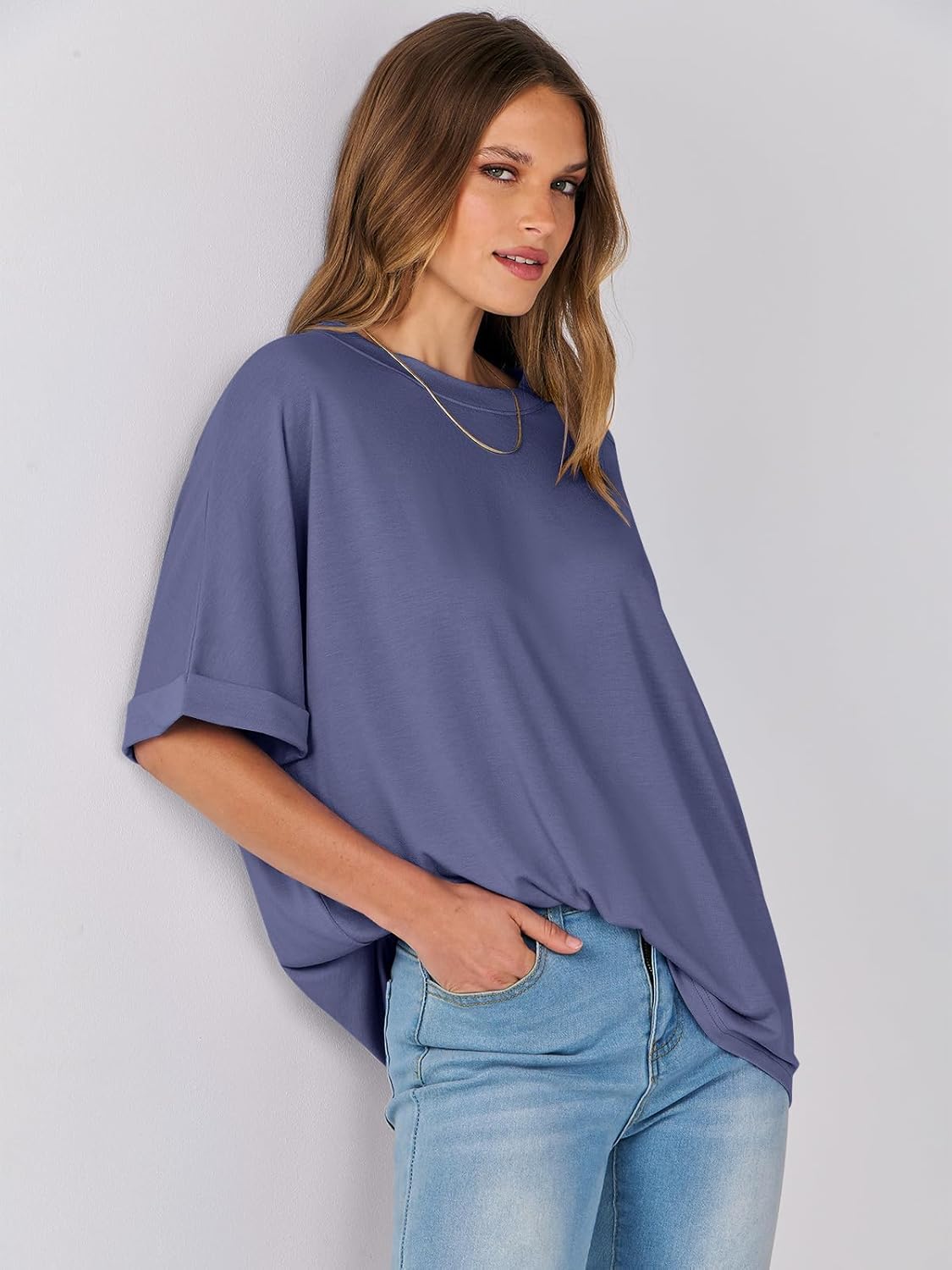 Laura Oversize Women's T-Shirt – Chic Summer Top with Round Neck and Short Sleeves Tunic