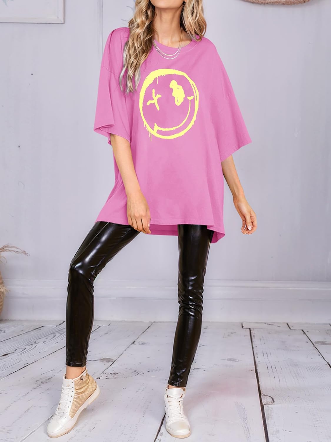 Maya T-shirt til kvinder Oversize – God Vibes top med korte ærmer
