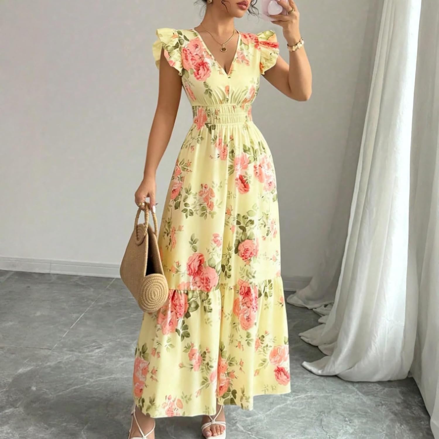 Camille kjole til kvinder – maxi kjole med blomster, V-hals, flæseærmer, smocktalje, sommer