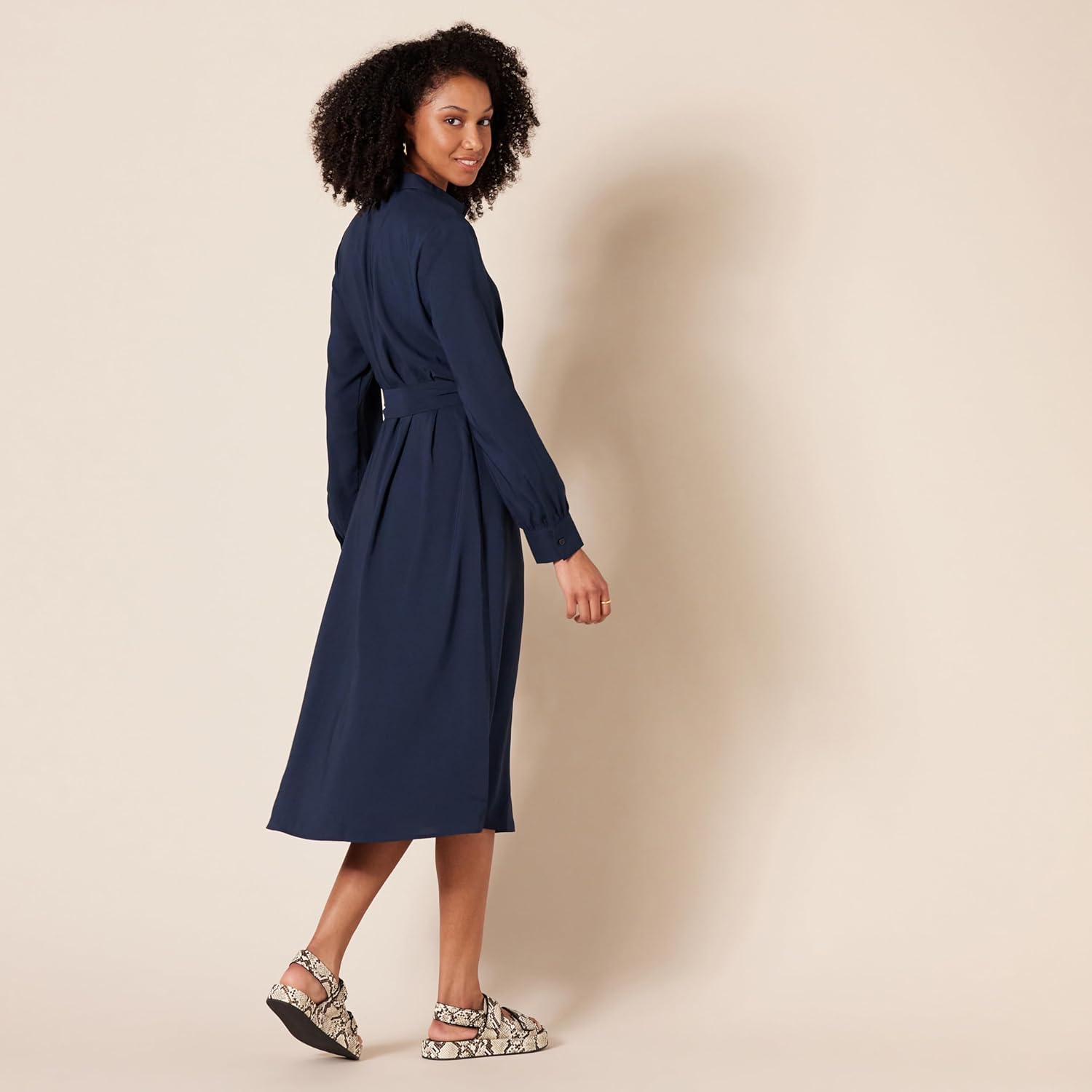 Sophie Robe Chemise Femme Midi – Col Classique, Manches Longues, Ceinture Élégante