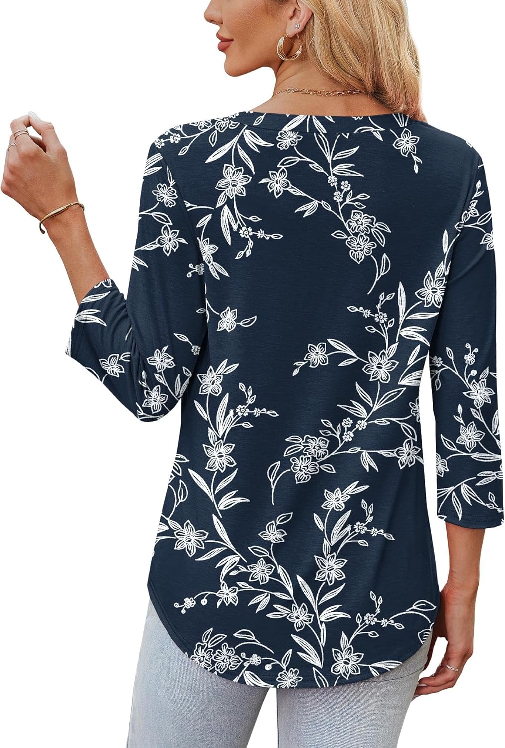 Bluza Lina pentru femei – Top cu mâneci 3/4, decolteu în V, tunică elegantă și fluidă