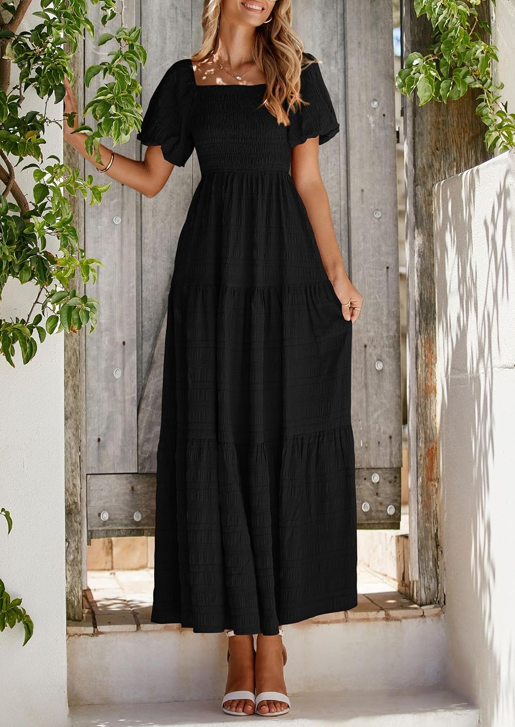 Vestito Maxi Estivo da Donna Reese – Vestito con Scollo Quadrato Arricciato, Maniche a Sbuffo e Volant Fluidi