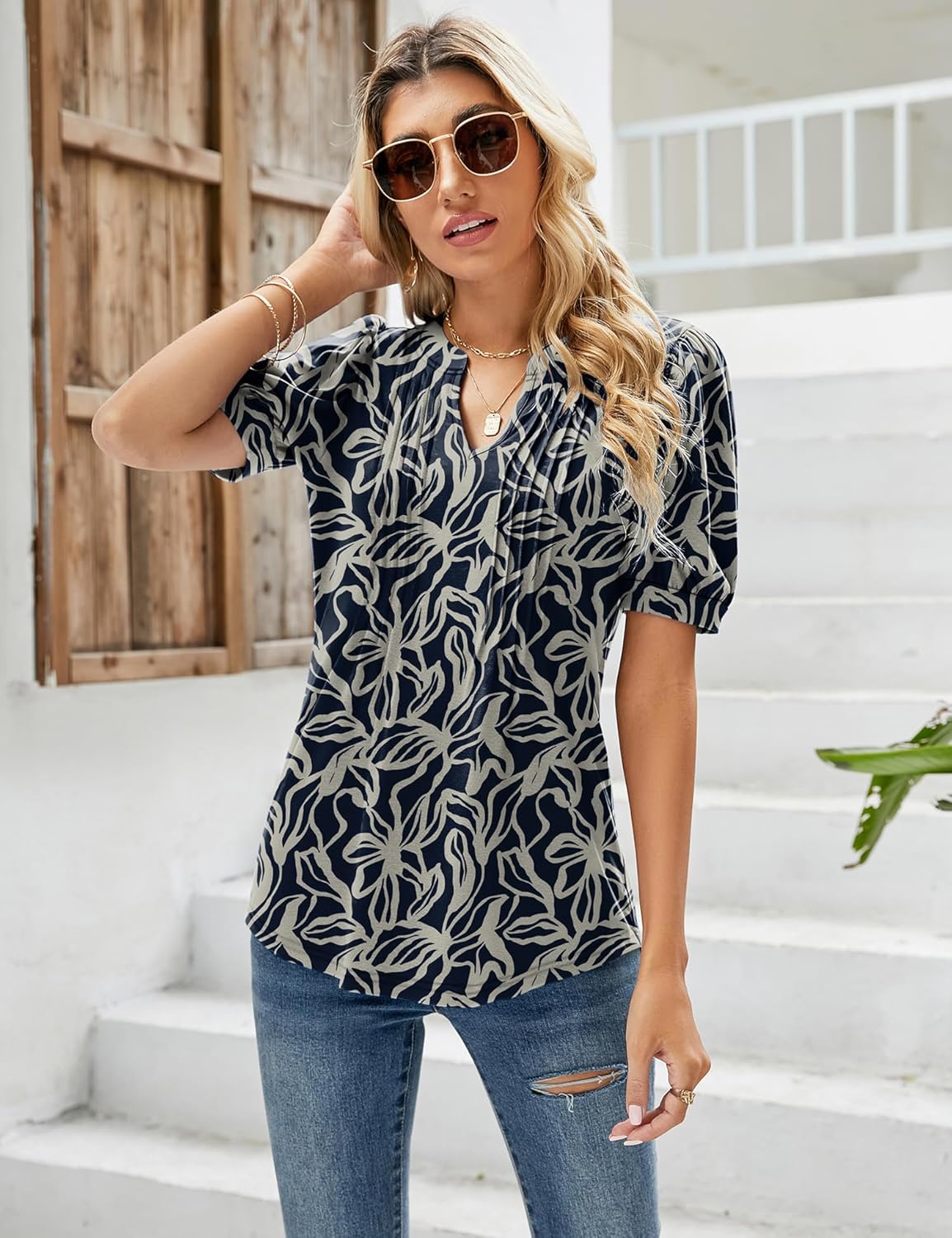 Sofia Haut Donna Scollo a V – T-shirt Fluida con Stampa Floreale, Maniche a Sbuffo e Dettagli Plissettati