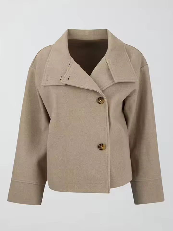 Elise Korte Damesjas – Elegant, Comfortabel en Veelzijdig met Dubbele Knopenrij