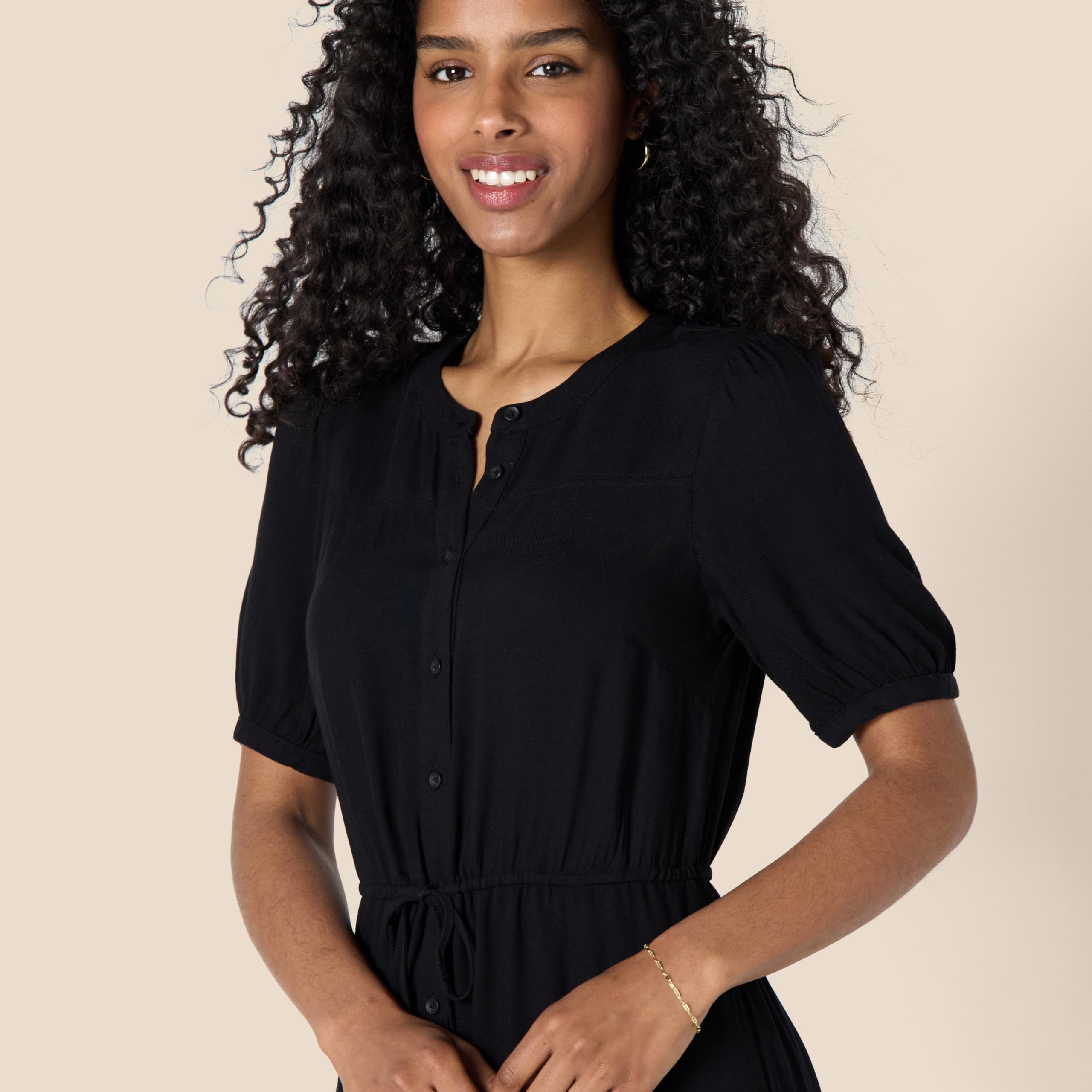 Vestido Krishna para Mulher – Corte A-Line Ajustado, Mangas Curtas e Saia Midi Evasê com Bolsos
