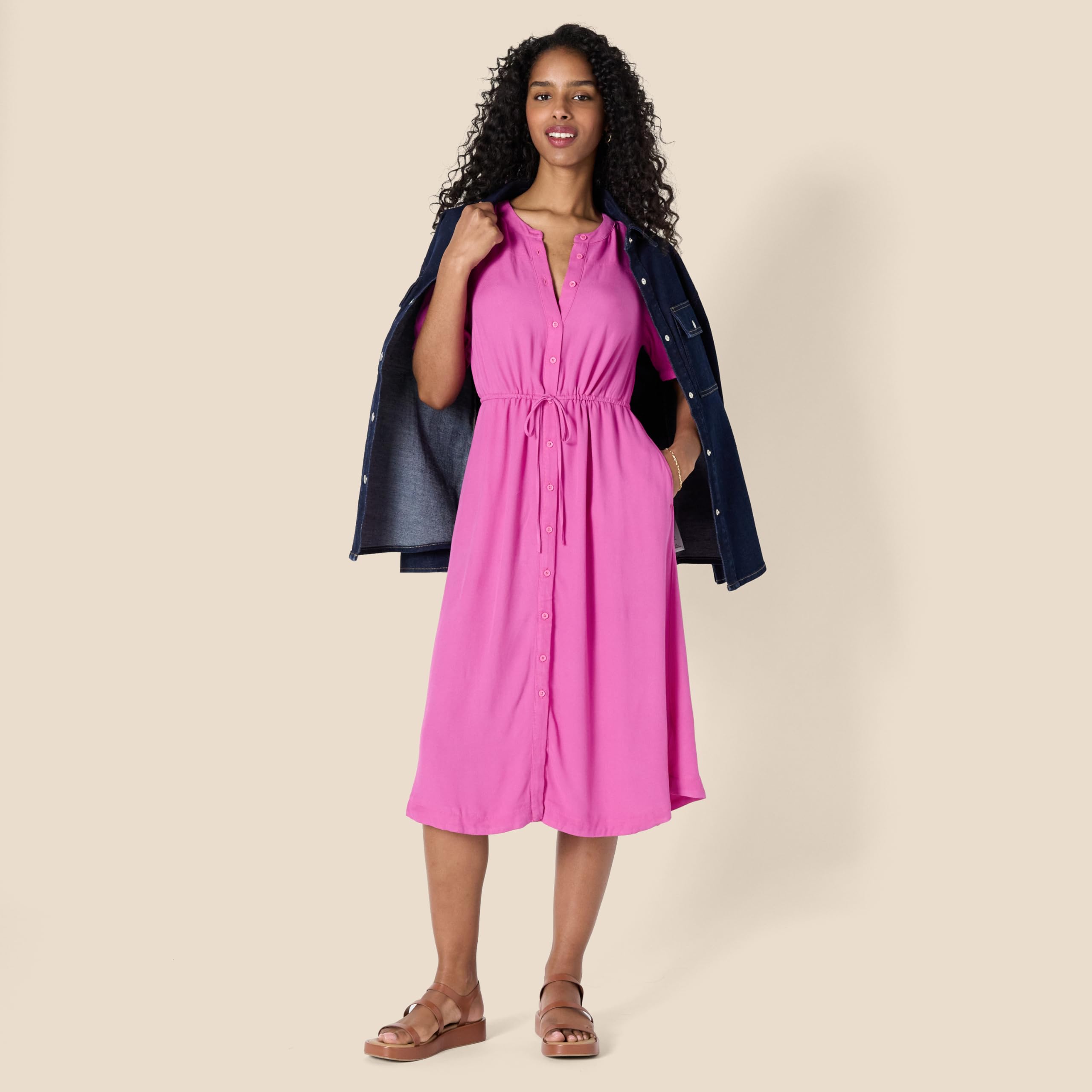 Vestido Krishna para Mulher – Corte A-Line Ajustado, Mangas Curtas e Saia Midi Evasê com Bolsos