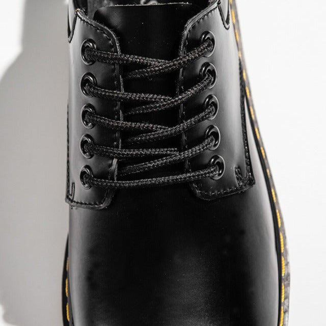 Sapatos Enzo Homem Casual – Modelo Baixo com Atacadores e Sola Durável para o Dia a Dia