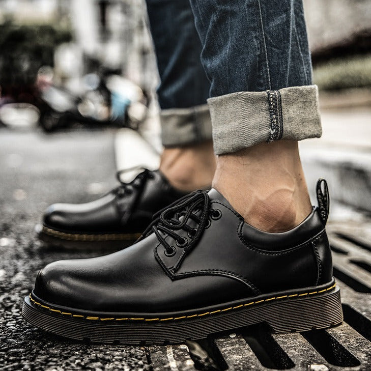 Sapatos Enzo Homem Casual – Modelo Baixo com Atacadores e Sola Durável para o Dia a Dia