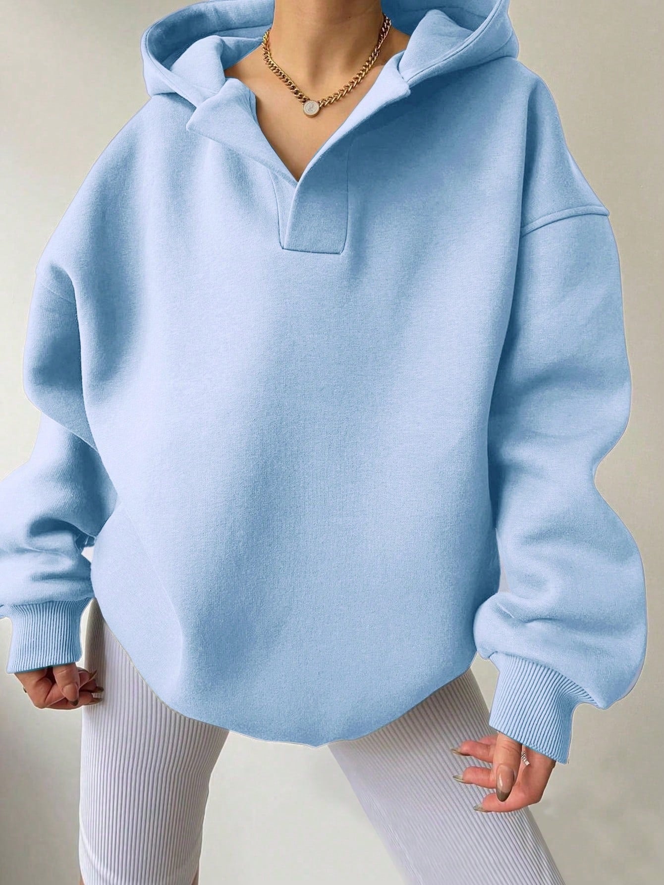 Nayeli Sweat Women – Loose Solid Comfortable Hoodie for a Casual Autumn/Winter Style
