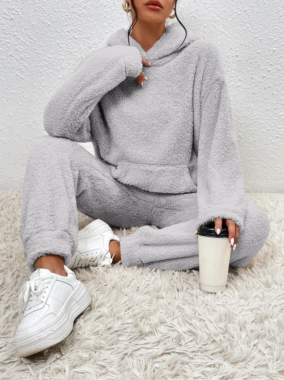 Conjunto Lillie para Mujer – Ropa de Interior en Polar Suave con Sudadera con Capucha y Pantalones Deportivos Cómodos