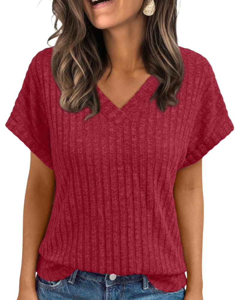 Orla Top Femme – Elegantní halenka s výstřihem do V a krátkými rukávy, volný střih casual chic