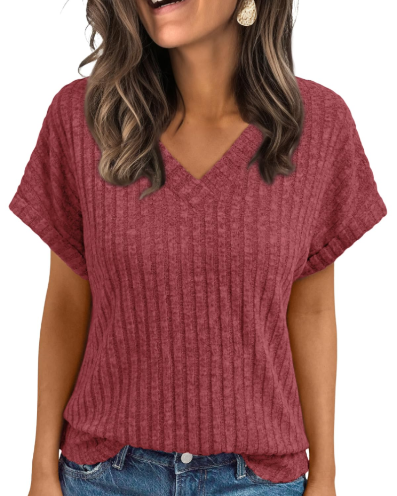 Orla Top Femme – Elegantní halenka s výstřihem do V a krátkými rukávy, volný střih casual chic