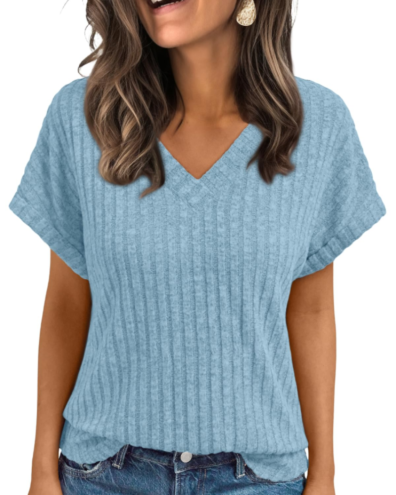 Orla Top Femme – Elegantní halenka s výstřihem do V a krátkými rukávy, volný střih casual chic