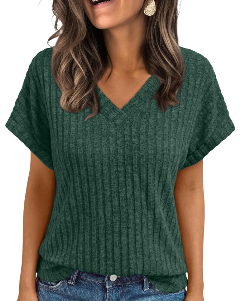 Orla Top Femme – Elegantní halenka s výstřihem do V a krátkými rukávy, volný střih casual chic