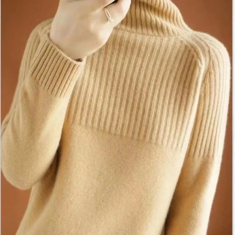 Luan Camisola de Gola Alta para Mulher – Malha Macia com Detalhes Canelados e Corte Moderno Relaxado