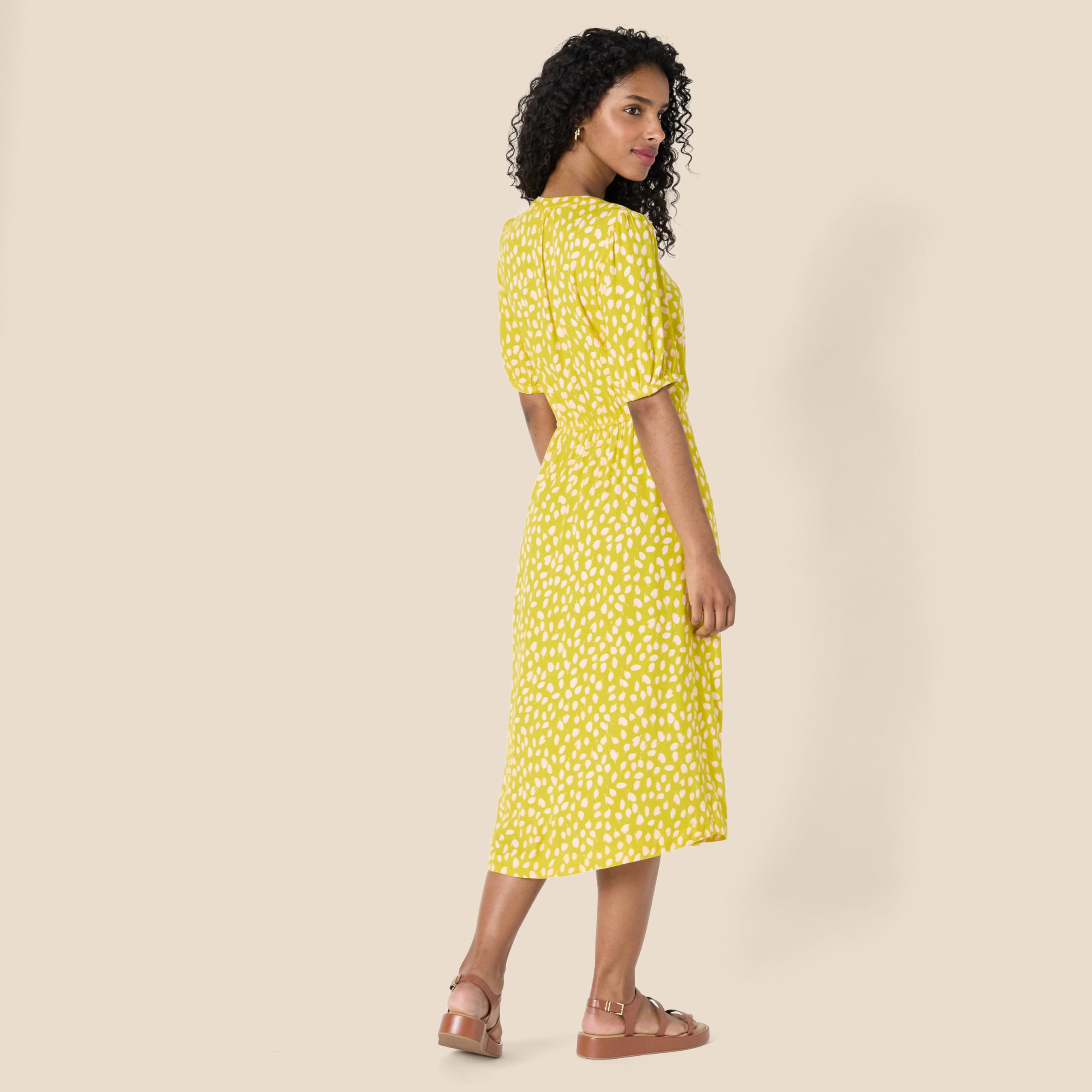 Vestido Krishna para Mulher – Corte A-Line Ajustado, Mangas Curtas e Saia Midi Evasê com Bolsos