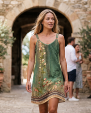 Letní šaty Laila Robe Fleurie Femme – šaty s výstřihem do V a tenkými ramínky
