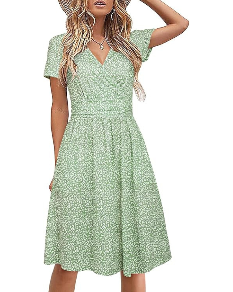 Sukienka Genesis Femme – Kwiatowy Wzór, Kopertowy Dekolt w Serek i Kieszenie, Elegancki Krój A-Line