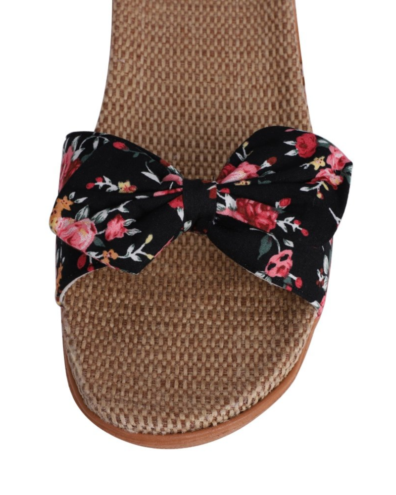 Bella flade sandaler til kvinder i hør – åndbare sommersandaler med butterflyknude