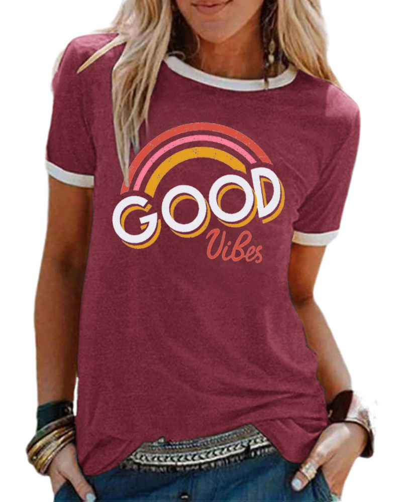 Lily T-shirt til kvinder med regnbueprint – afslappet sommerbluse i bomuldsblanding