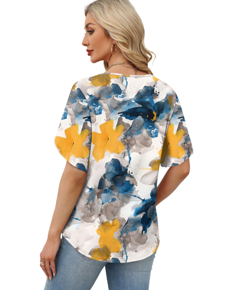 Bluza Sophie za žene – elegantan i ležeran top s V-izrezom i rukavima u obliku latica